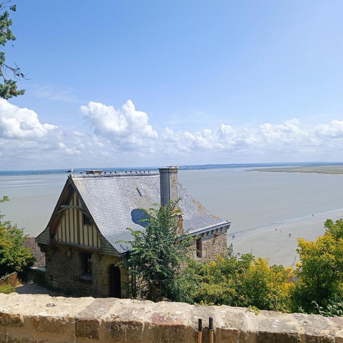 Chez Adele Villa Mont-Saint-Michel Buitenkant foto