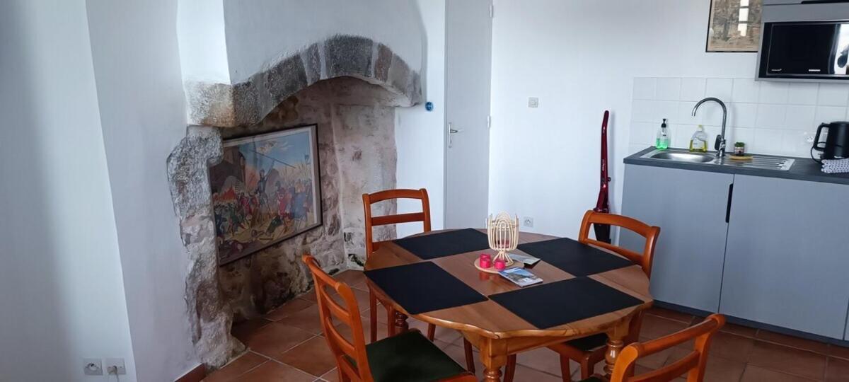 Chez Adele Villa Mont-Saint-Michel Buitenkant foto