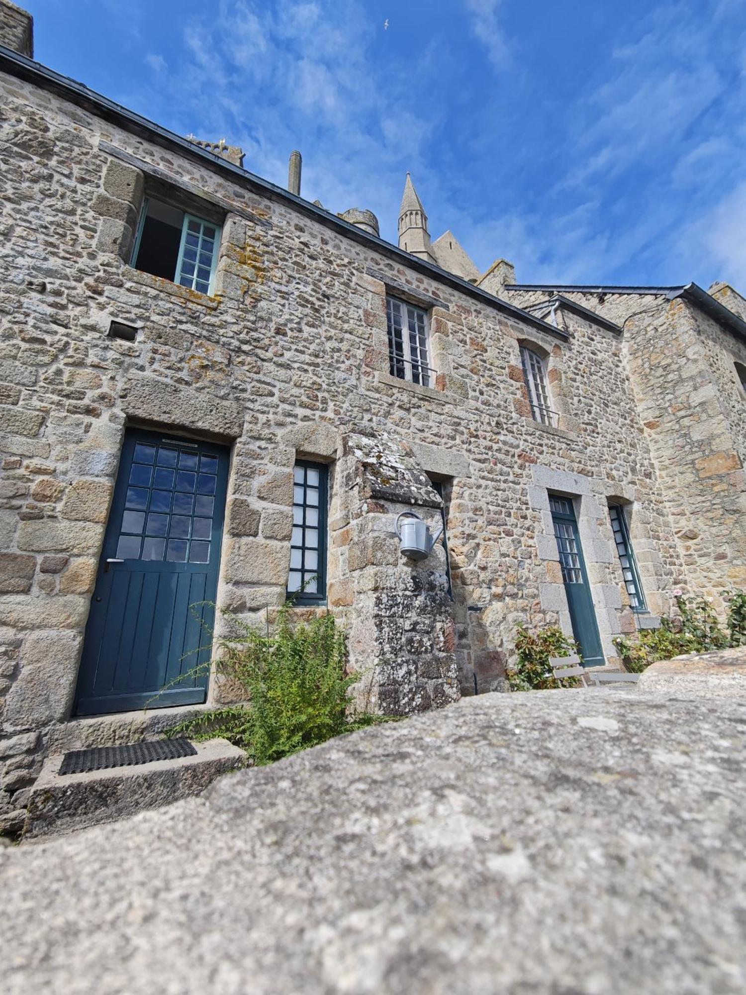 Chez Adele Villa Mont-Saint-Michel Buitenkant foto